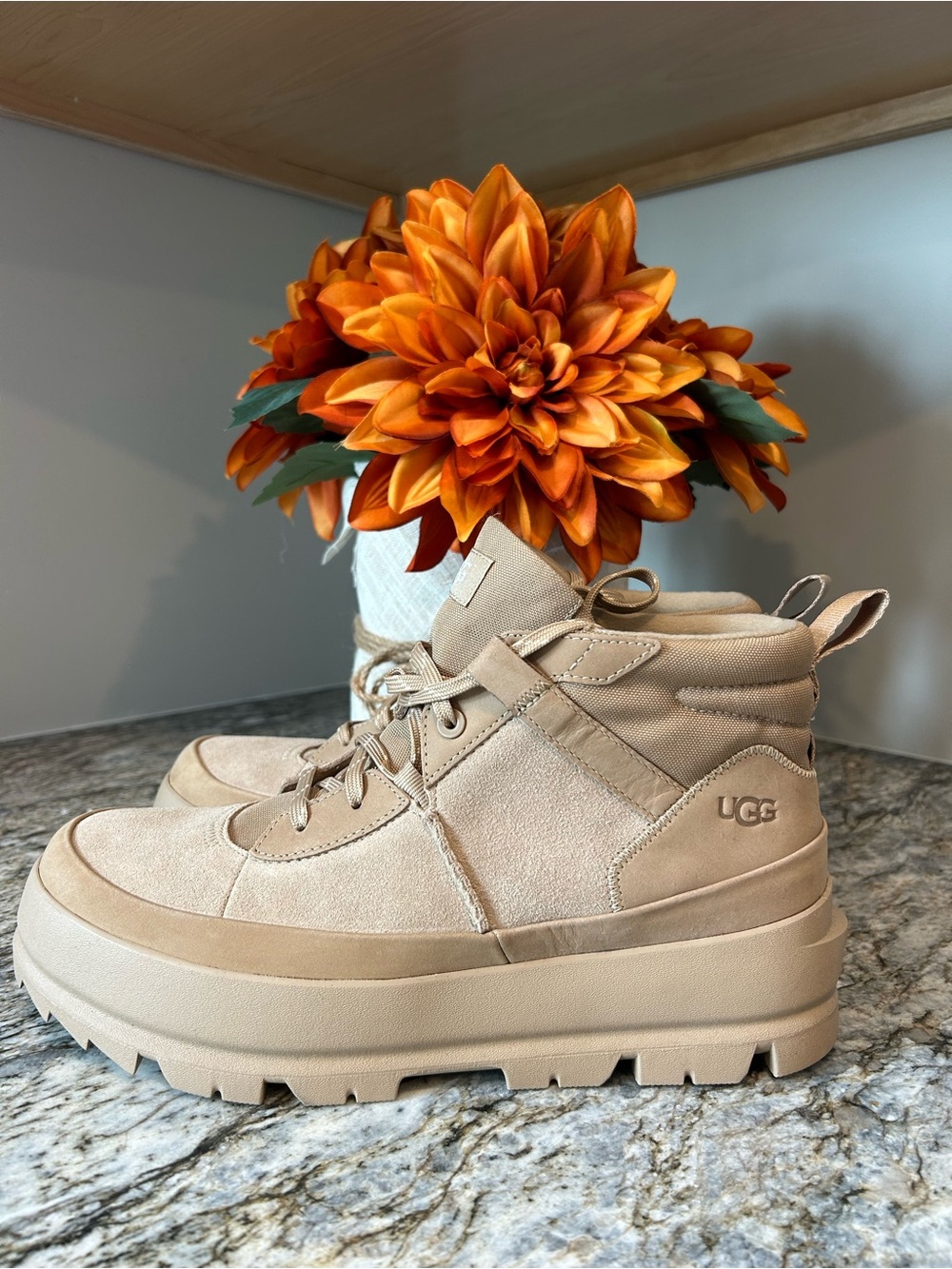 UGG Men's The Lug Chukka Size 10